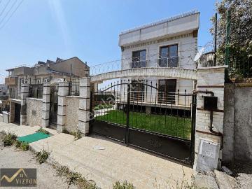 Ferhat Yağcı'dan Balyanoz Koyu Deniz Manzaralı 5+2 250m² Villa