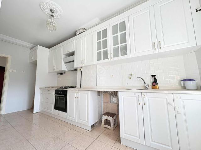 Ferhuniye Mh.'de Masrafsız, Panjurlu, Klimalı 160 M² 3+1 Satılık