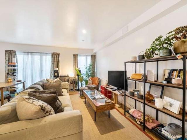 Ferial Court, Furley Road, London, SE15