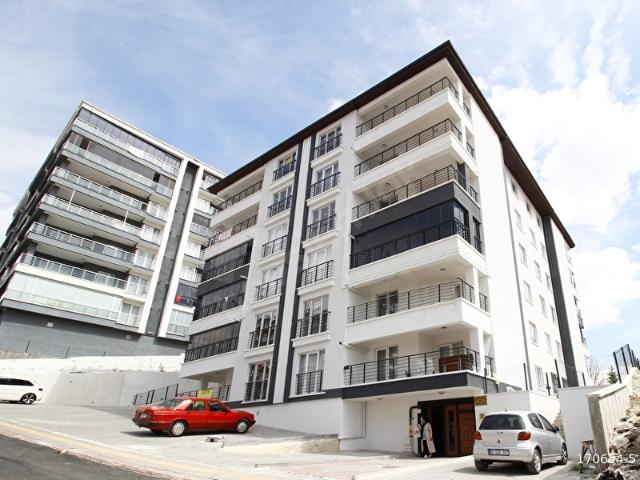 Feridun Çelik Mh.'de SIFIR, 3+1, GENİŞ BALKONLU DAİRE
