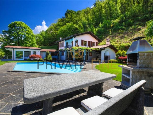 Ferienvilla Hideaway mit grossem Pool und traumhafter Seesicht 49