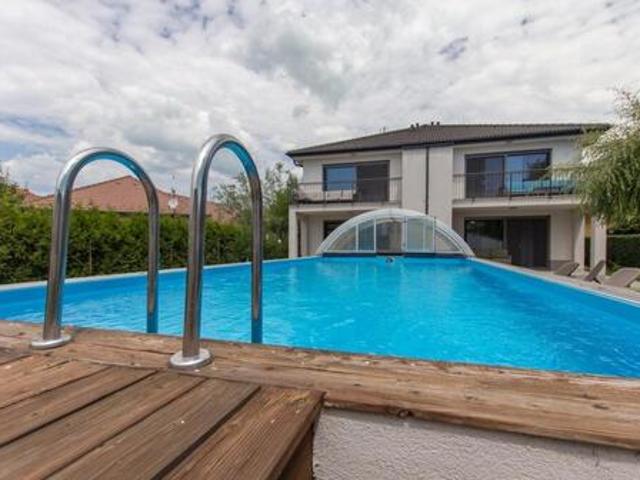 Ferienwohnung mit Pool & Terrasse am Balaton Strand 50m