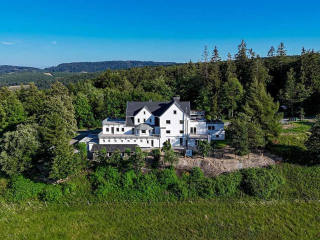 Ferienwohnung Winterberg mit Blick auf Postwiese + Astenturm