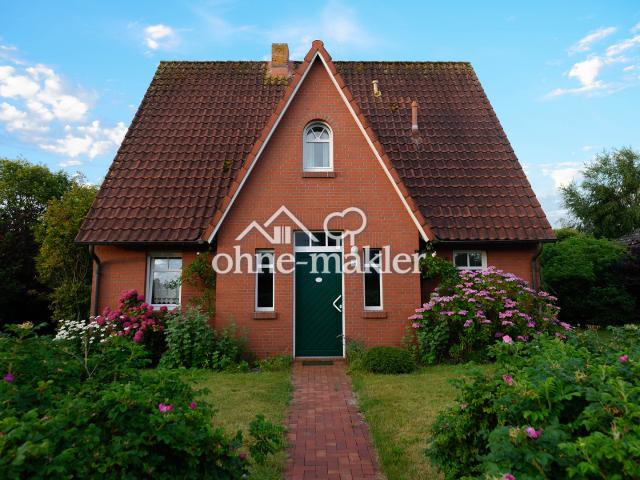 Ferienhaus auf großem Gartengrundstück