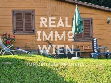 Ferienhaus am Waldrand mit Pool! GELEGENHEIT