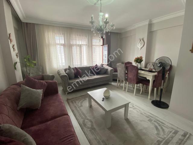 Feritselim Paşa Cad.sağlık Ocağı Karşısı 5.kat 3+1 Asnsörlü