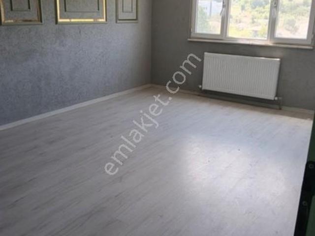Ferizli İstiklal Mah. Göçmen Konutlarında Kiralık 2+1