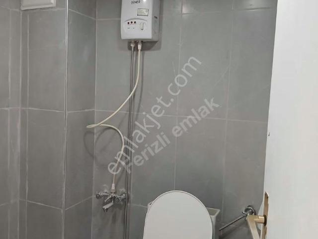 Ferizli İstiklal Mahallesinde 2+1 Bakımlı Satılık Daire
