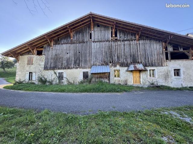 Ferme 8 pièces 320 m²