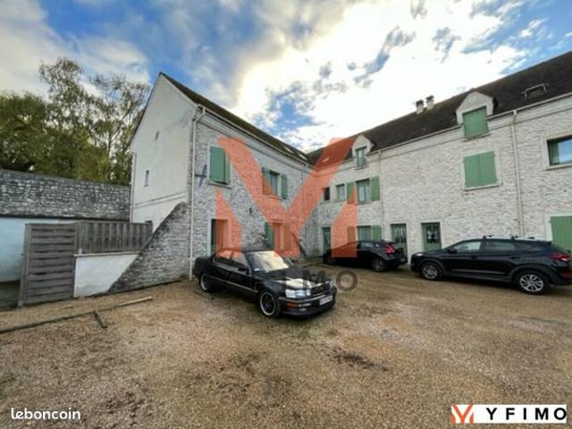 Ferme 1106 m² SOINDRES
