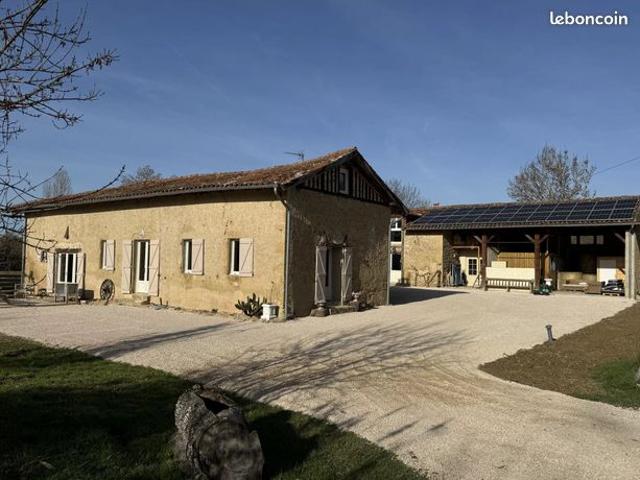 Ferme 14 pièces 370 m²