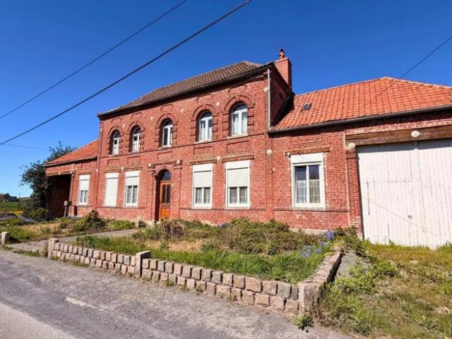 Ferme au carré dans la Pévèle sur 24 000 m2