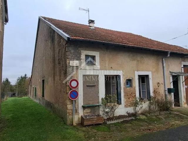 Ferme avec jardin garage / grange et dépendances