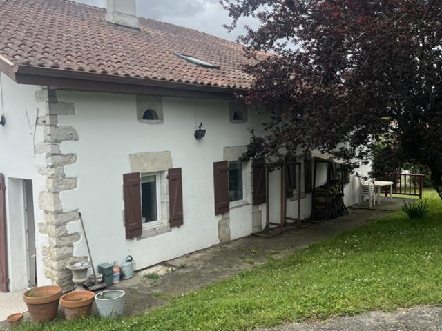 FERME AVEC POTENTIEL