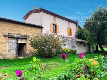 FERME AVEC TERRAIN
