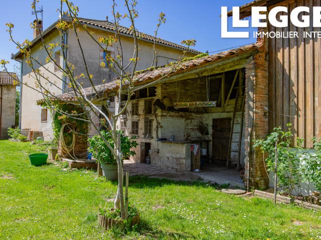 Ferme d'année 1910, 1,5 ha bio irrigué, dépendances, accès Tarn – proche Moissac. Non sujette aux inondations