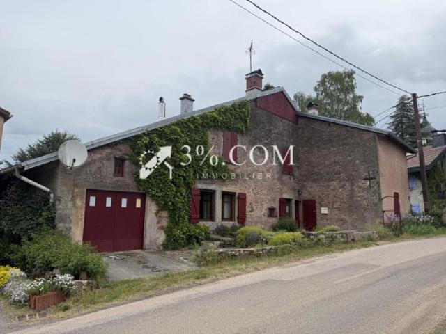 Ferme de village 196 m2 VIMENIL