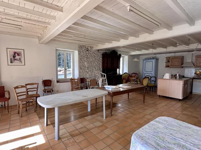 Ferme De Caractere 354 M2 Rencurel 354m² Rencurel Les Coulmes