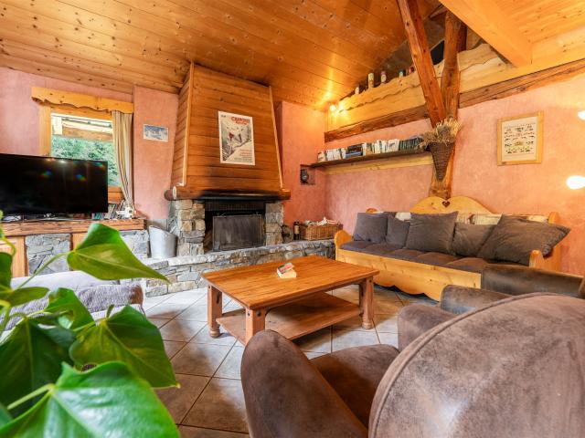 Ferme de caractère avec gîte indépendant et accès skis aux p. 310m² Morillon