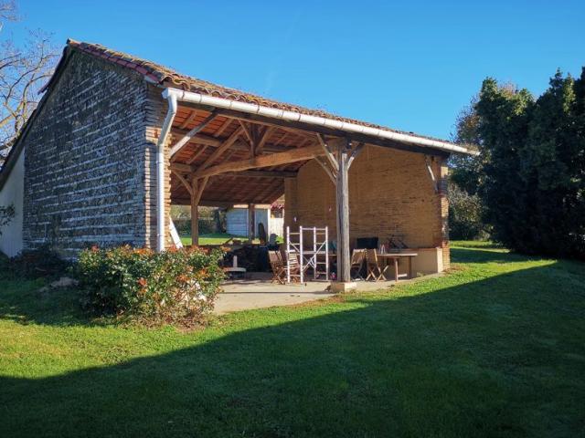 Ferme de Charme avec Piscine à Rieumes