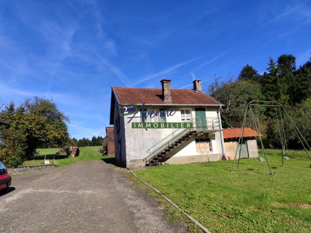 Ferme + dépendances sur 3,8 hectares