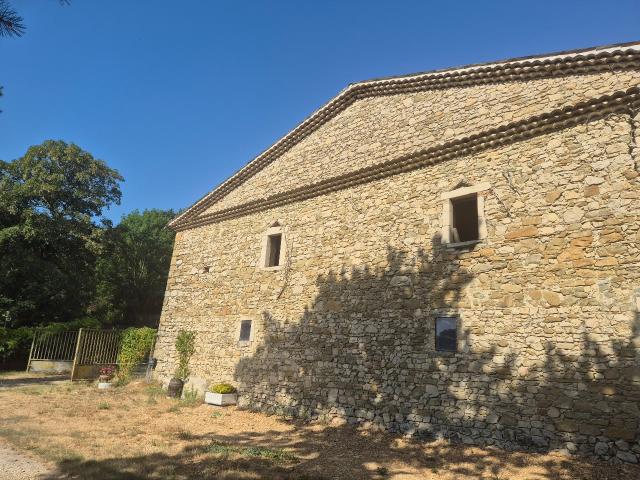 Ferme en pierres à restaurer 108m² Félines sur Rimandoule