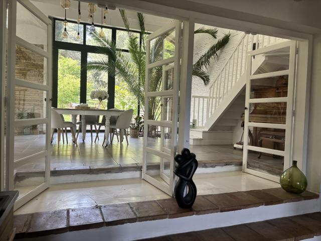 Belle maison ancienne complètement rénovée de plus de 400 m2