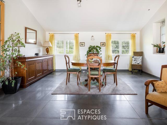 Ferme rénovée avec pigeonnier et écuries à 40 min de Blagnac 376m² Comberouger