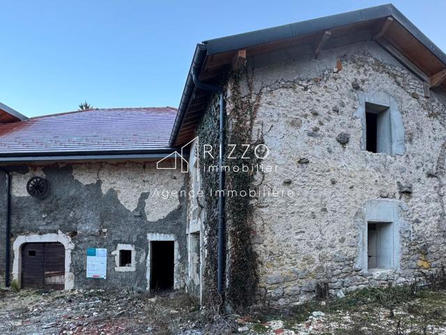 FERME REHABILITEE PROJET D’INVESTISSEMENT À FORT POTENTIEL PERMIS PURGÉ 7 LOGEMENTS