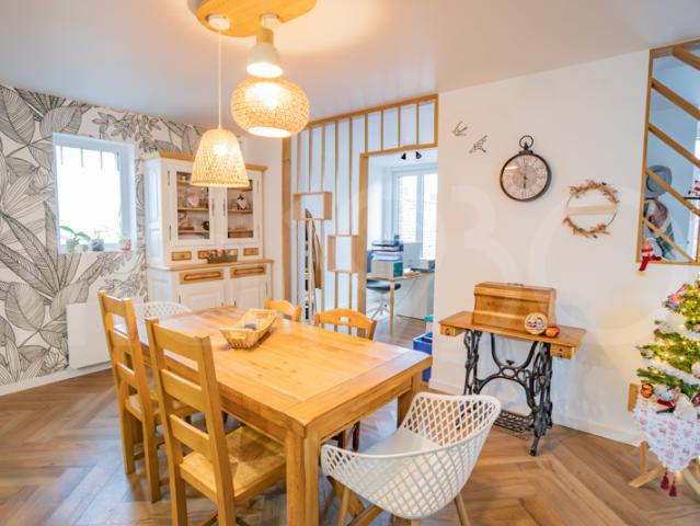 Ferme sur 2248m2 avec terrain constructible