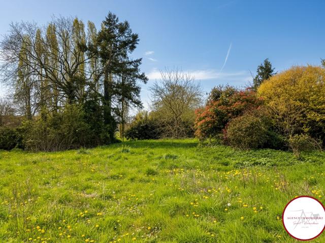 Fermette à rénover avec fort potentiel MEILLANT