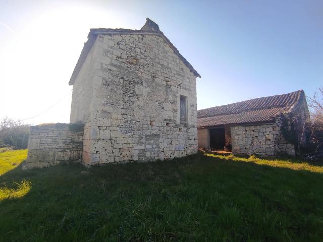 Fermette à rénover entièrement