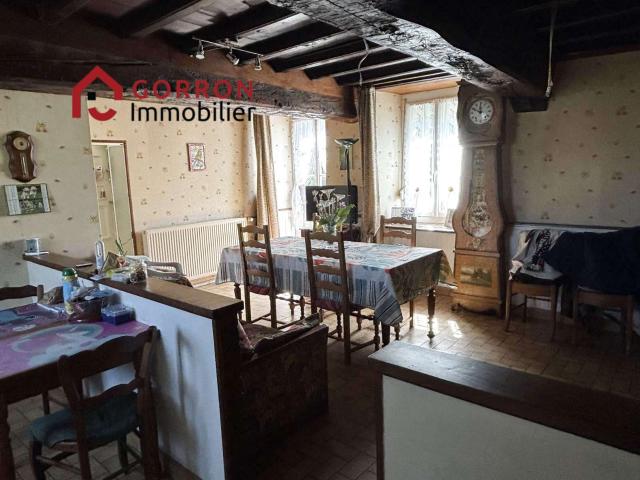 Fermette avec terrain et dépendance 93m² Mantilly