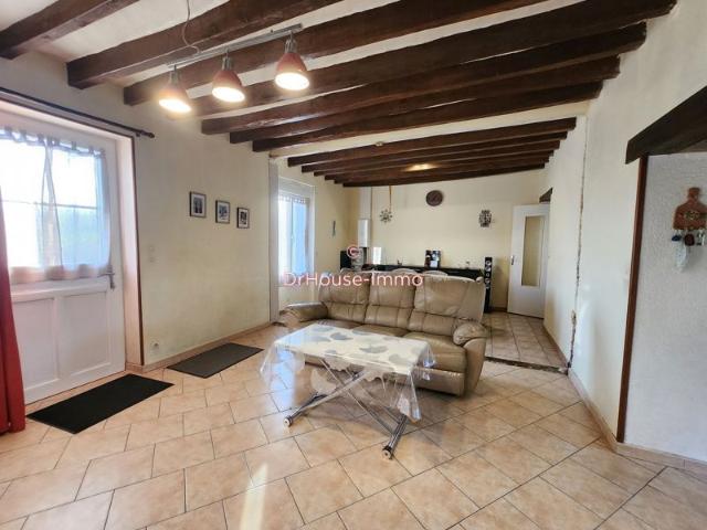 Fermette de 98 m² avec trois chambres sur un terrain de 98 m²