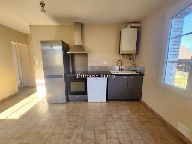 Fermette en deux parties sur 1 700 m² de terrain