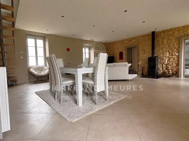 Fermette Renovee Avec Dependances Et Parc Ombrage 212m² Ardentes