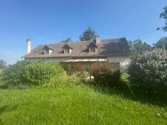 Fermette situation calme. 137m² Briant