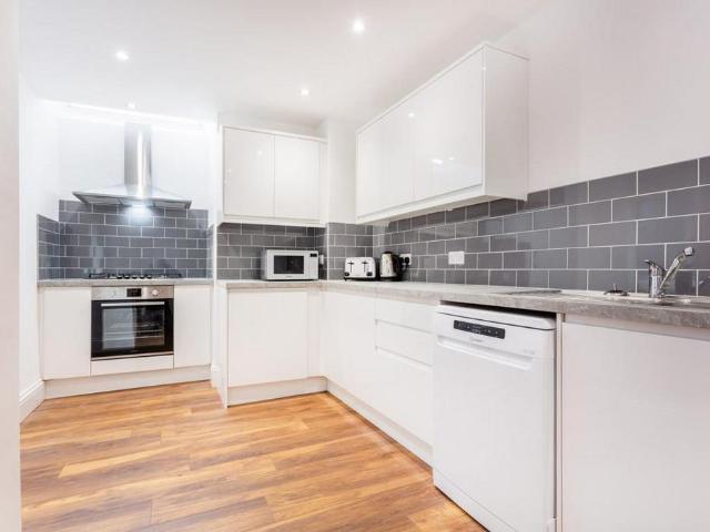 Fern Avenue, Newcastle Upon Tyne 7 bed terraced house to rent £5,171 pcm £1,193 pw