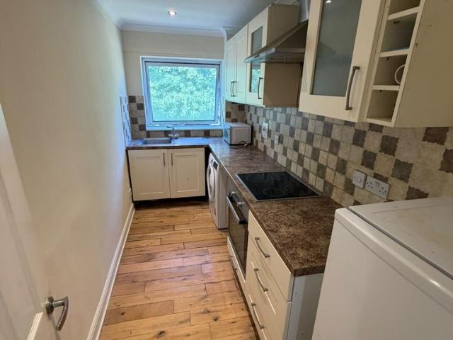 Fern Drive, Hemel Hempstead HP3 1 bed flat to rent £1,500 pcm £346 pw
