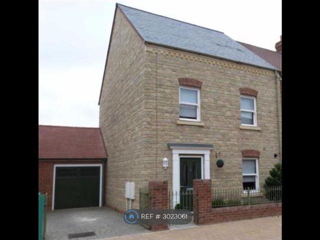 Fernacre Road, Swindon SN1, 4 bed semi detached house to rent, £1,850 pcm | PrimeLocation