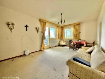 FERNBLICK RUHELAGE ERHOLUNG! Sanierungsbedürftige Eigentumswohnung mit Loggia, Balkon & optionalem Stellplatz in Semmering Kurort!