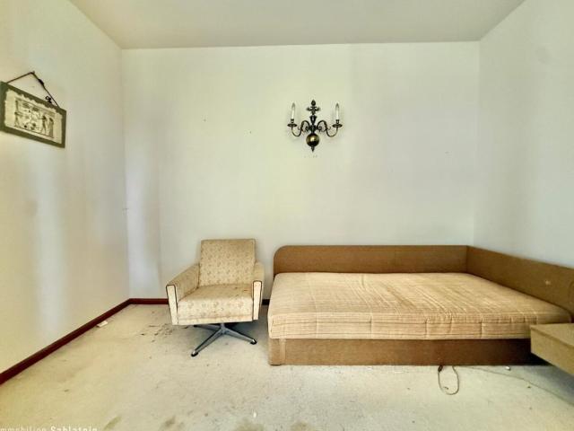Fernblick Ruhelage Erholung! Sanierungsbedürftige Eigentumswohnung mit Loggia, Balkon & Optionalem Stellplatz in Semmering Kurort!