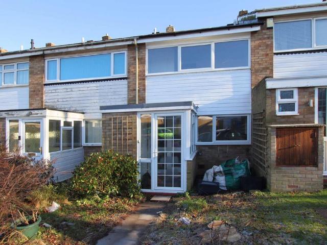 Ferndown Avenue, Orpington, BR6 2 bed terraced house to rent £1,950 pcm £450 pw