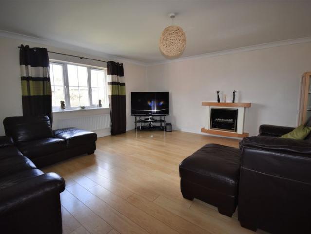 Ferndown Close, Beggarwood