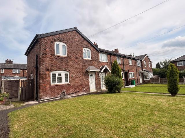 Ferndale Gardens, Manchester M19, 3 bed property to rent, £1,600 pcm | PrimeLocation