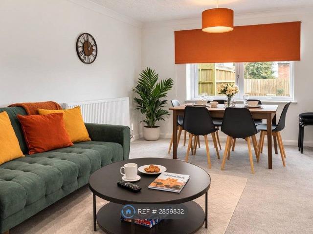Ferndale Rise, Cambridge CB5, 3 bed semi detached house to rent, £2,500 pcm | PrimeLocation
