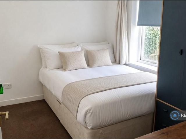 Ferndale Rise, Cambridge, CB5 1 bed in a house share to rent £650 pcm £150 pw