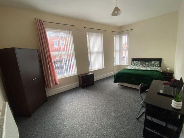 Ferndale Road, Liverpool, L15 3JZ, United Kingdom | Room for rent #3627042 | Rentberry