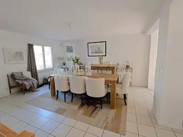 Ferney Voltaire 01210 Location maison 6 pièces t6