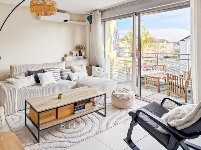 Ferney Voltaire Appartement T3 Récent Proche Futur Tramw. 63m² Ferney Voltaire